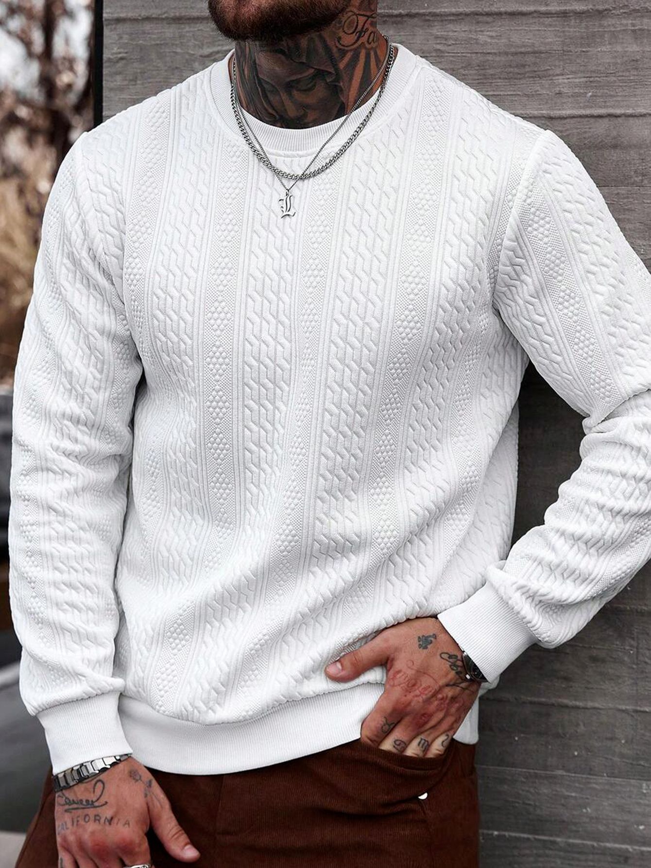 Loose-fitting Mens Casual Top With A Crew Neck And Jacquard Weave